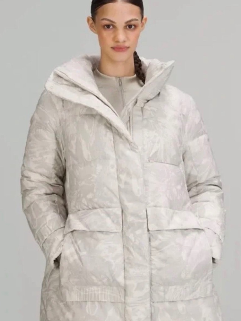 Lululemon Athletica Cream Down Jacket/Puffer